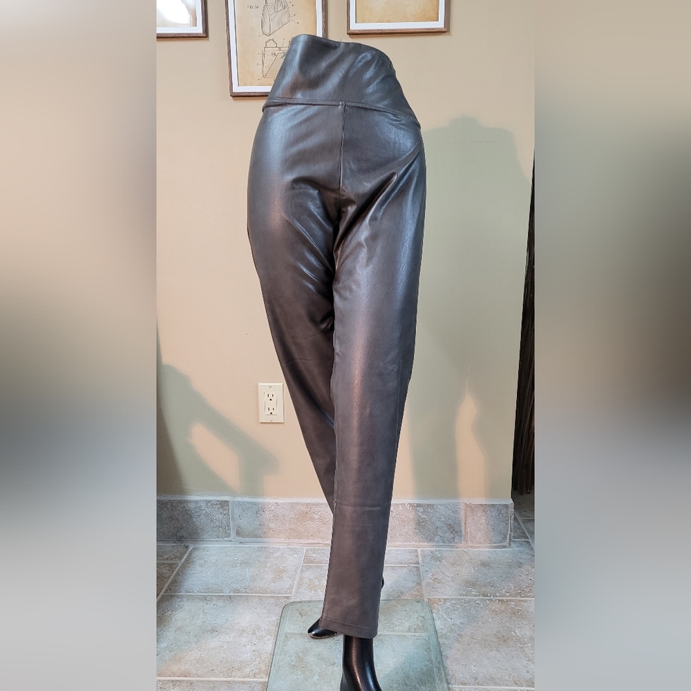 7 For All Mankind faux leather pants size 2X Taupe/Gray